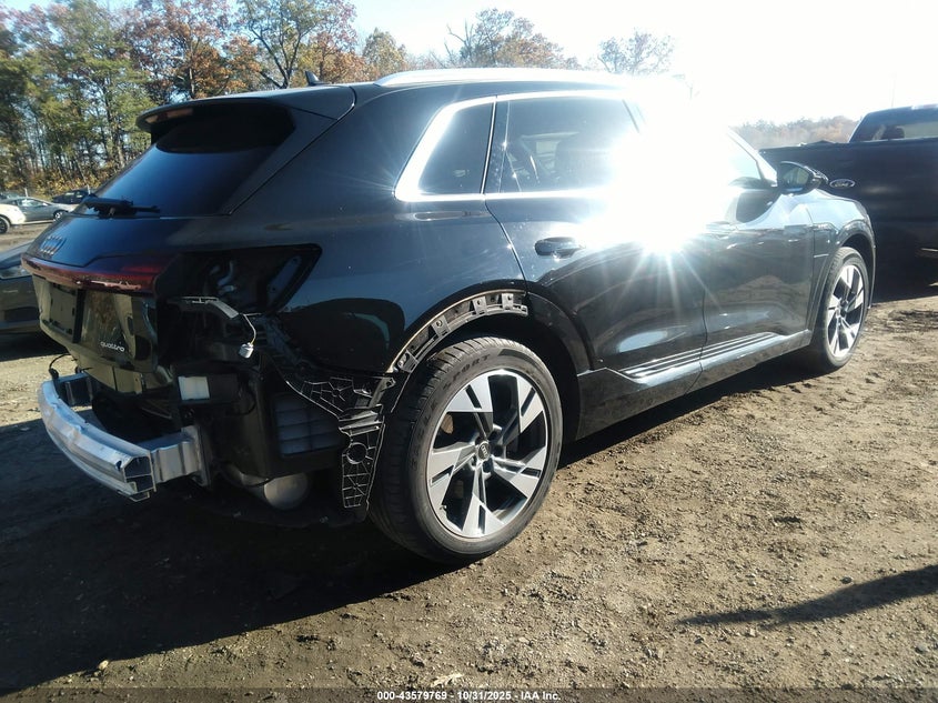 2022 Audi E-tron