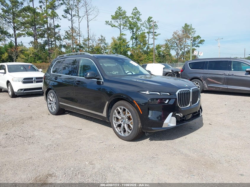 2025 BMW X7