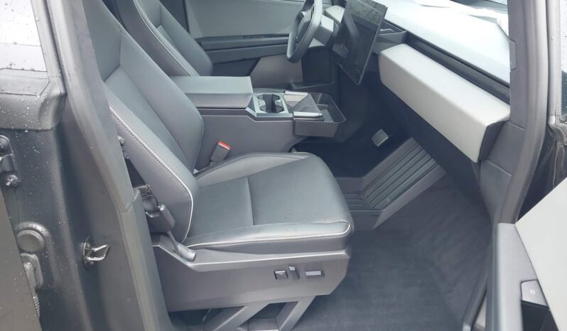 
								2024 Tesla Cybertruck full									