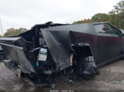 
										2024 Tesla Cybertruck full									