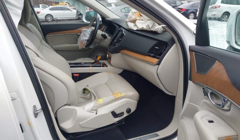 
								2022 Volvo Xc90 full									