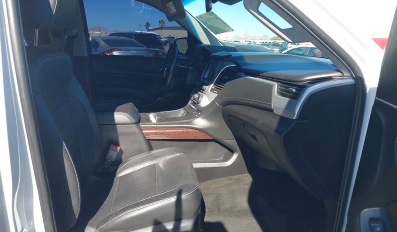 
								2017 Gmc Yukon full									