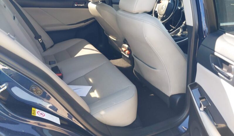 
								2015 Lexus Is 250 full									