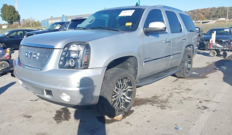 
								2012 Gmc Yukon full									