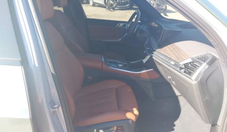 
								2025 BMW X5 full									
