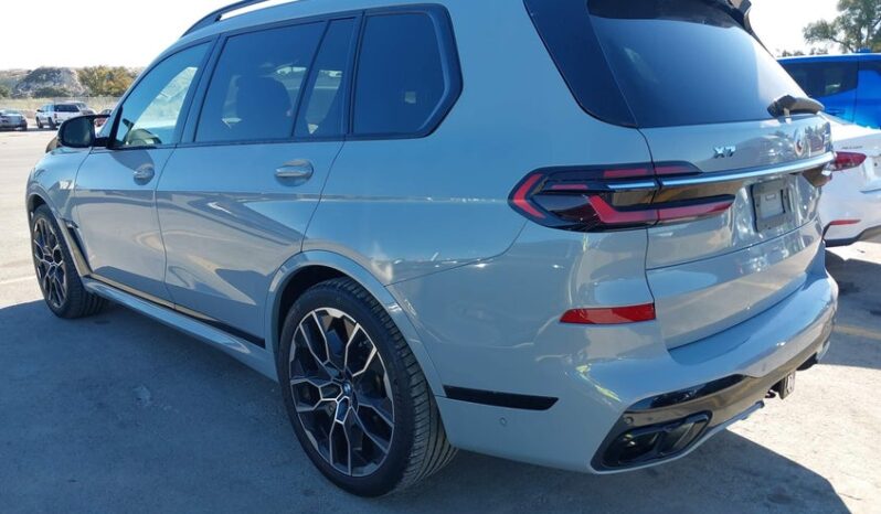 
								2023 BMW X7 full									