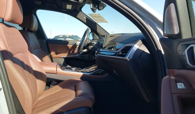 
								2023 BMW X7 full									