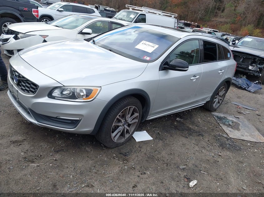 2016 Volvo V60 cross country