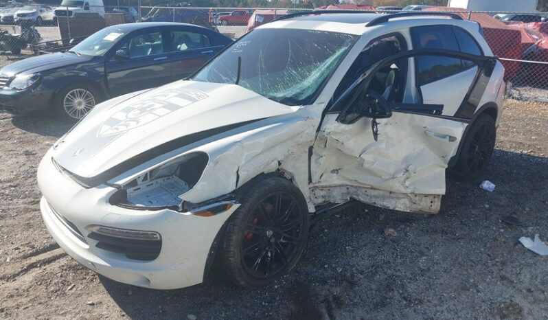 
								2012 Porsche Cayenne full									