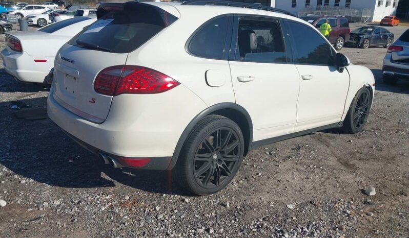 
								2012 Porsche Cayenne full									