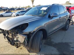 
										2017 Porsche Cayenne full									