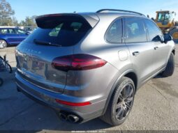 
										2017 Porsche Cayenne full									