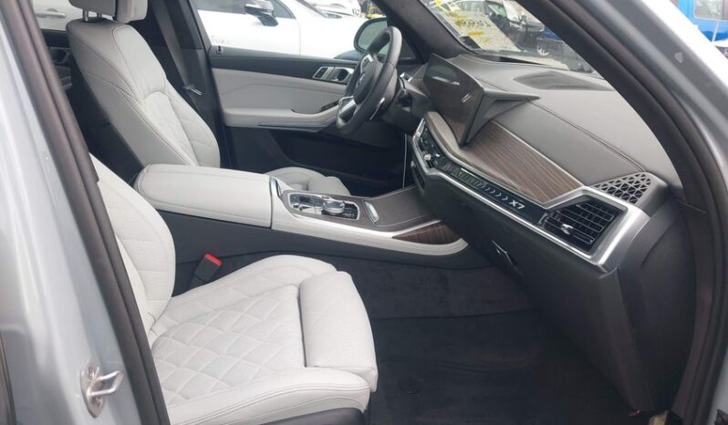 
								2026 BMW X7 full									