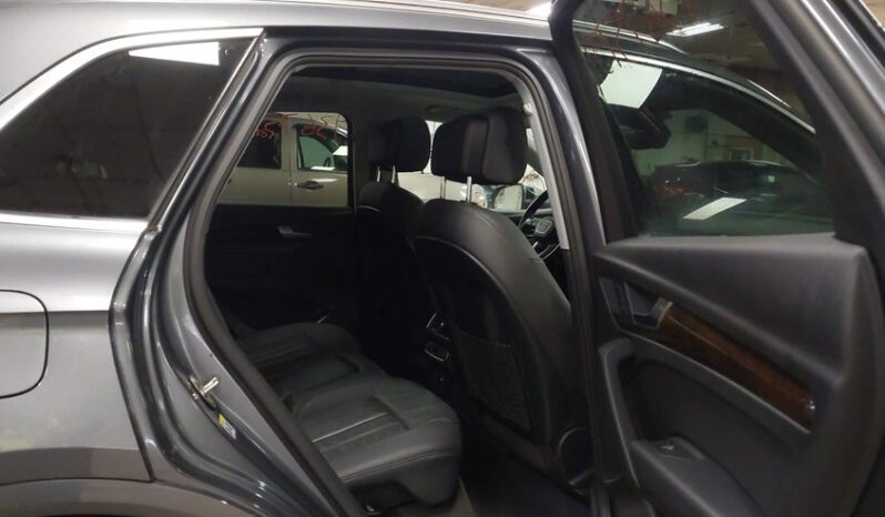 
								2019 Audi Q5 full									