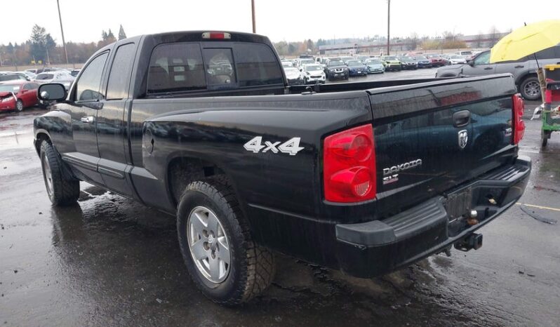 
								2005 Dodge Dakota full									