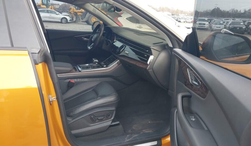 
								2019 Audi Q8 full									