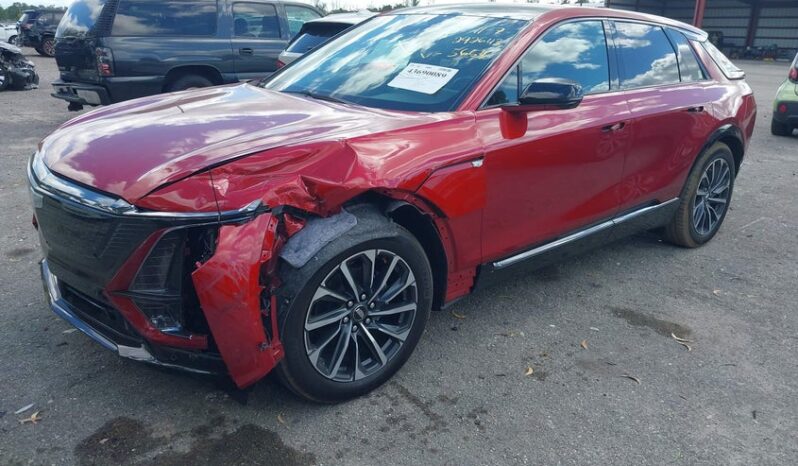 
								2024 Cadillac Lyriq full									