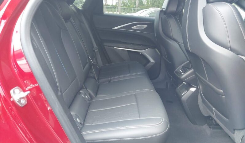 
								2024 Cadillac Lyriq full									