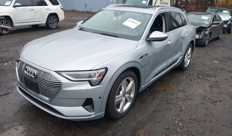 
								2019 Audi E-tron full									