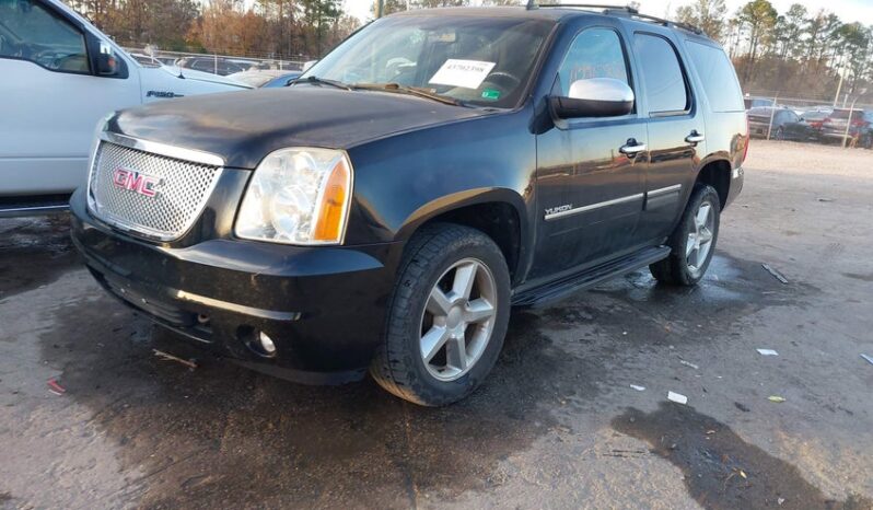 
								2013 Gmc Yukon full									
