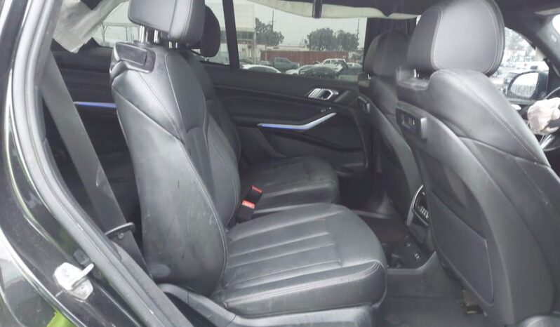 
								2022 BMW X7 full									