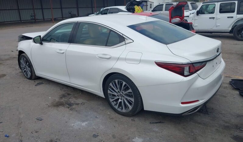 
								2021 Lexus Es 350 full									