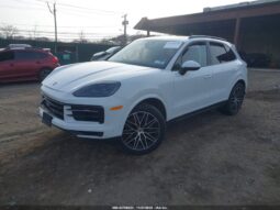 
										2024 Porsche Cayenne full									
