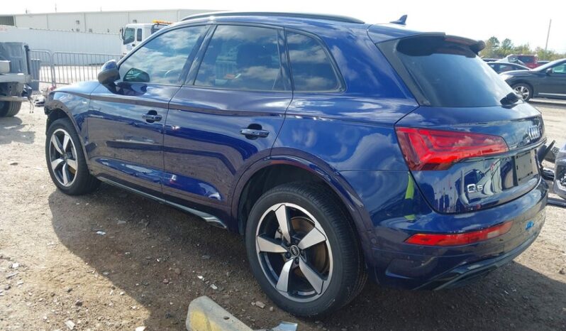 
								2022 Audi Q5 full									