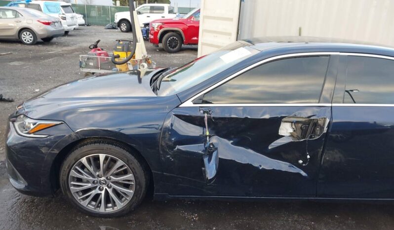 
								2020 Lexus Es 350 full									