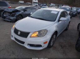 
										2012 Suzuki Kizashi full									