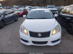 
										2012 Suzuki Kizashi full									