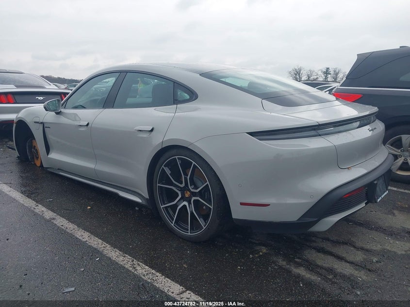 2025 Porsche Taycan