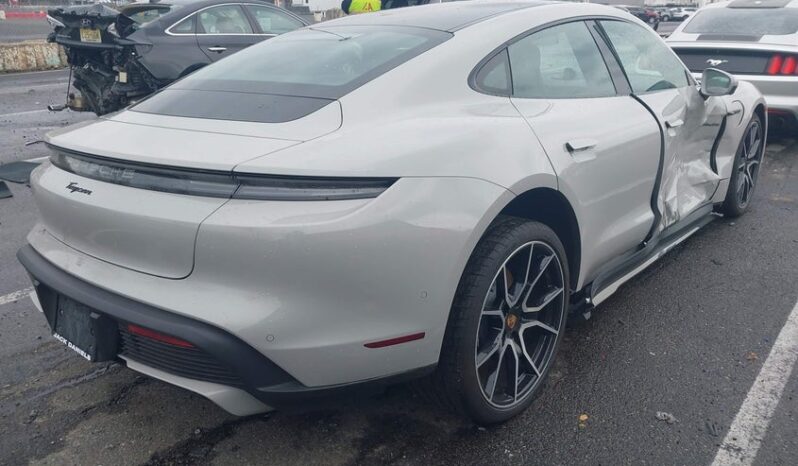 
								2025 Porsche Taycan full									