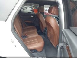 
										2019 Audi Q5 full									