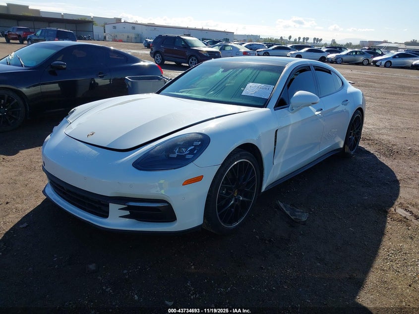 2018 Porsche Panamera