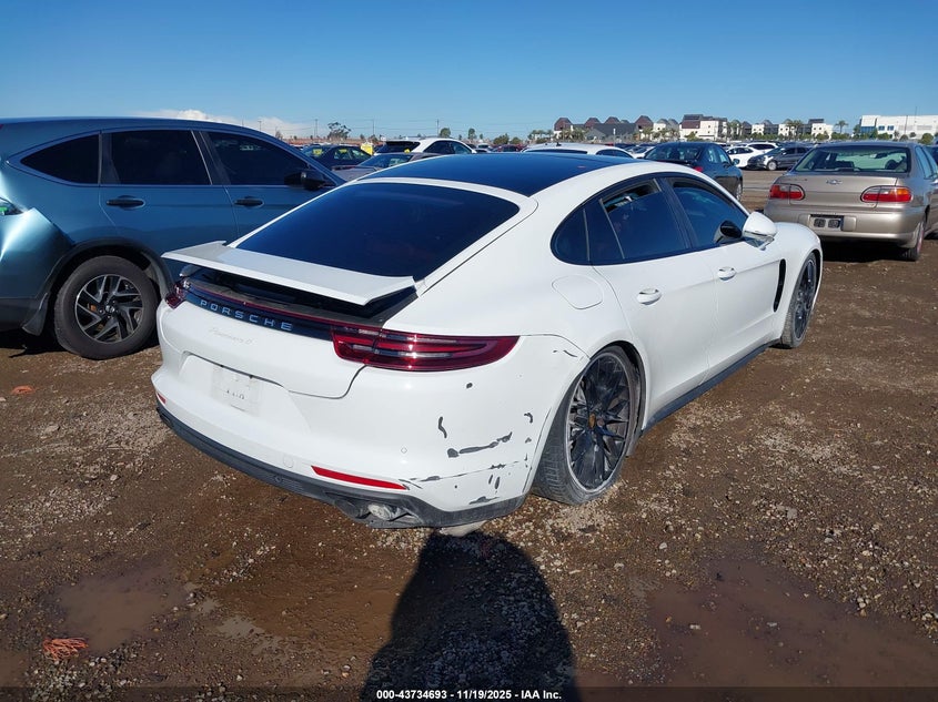 2018 Porsche Panamera