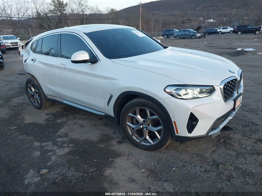 2022 BMW X4