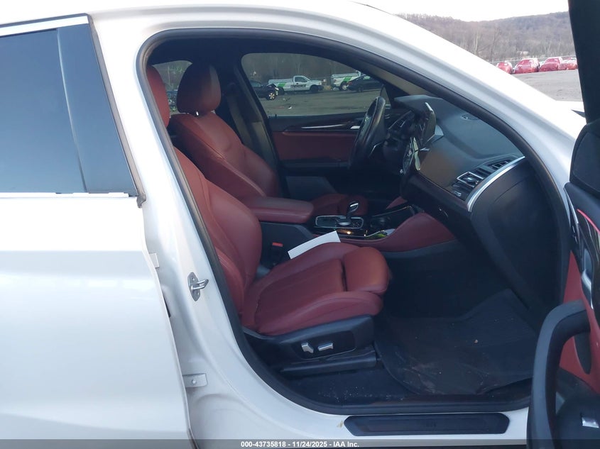 2022 BMW X4