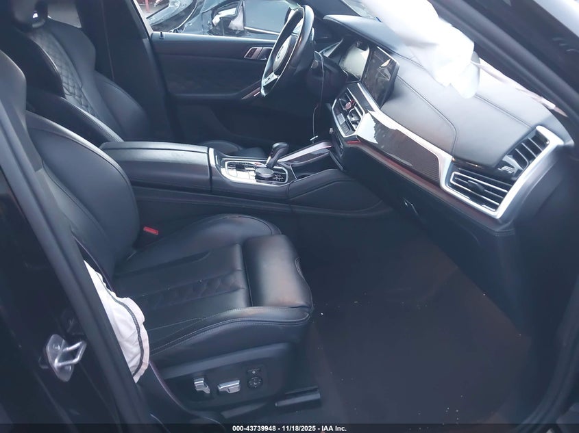 2022 BMW X6 m