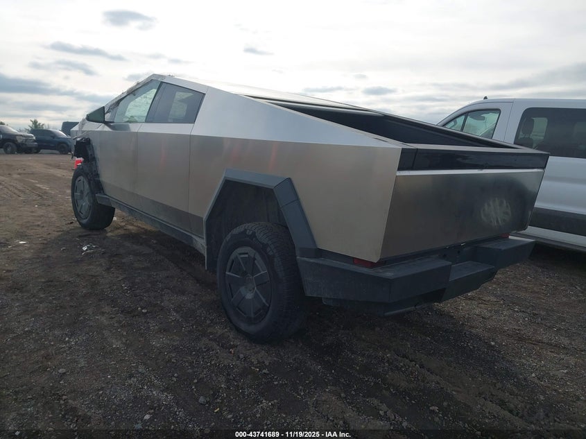 2025 Tesla Cybertruck