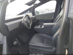 
										2025 Tesla Cybertruck full									