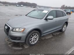 
										2010 Audi Q5 full									