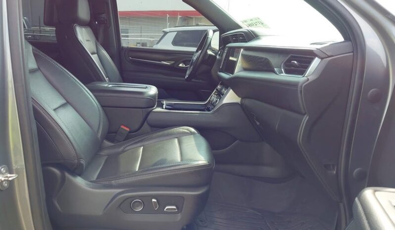 
								2023 Gmc Yukon full									