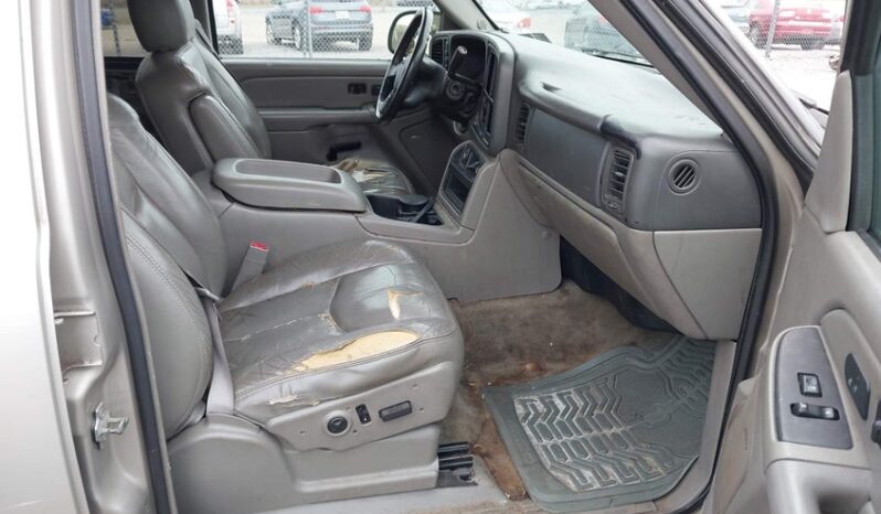 
								2005 Gmc Yukon full									