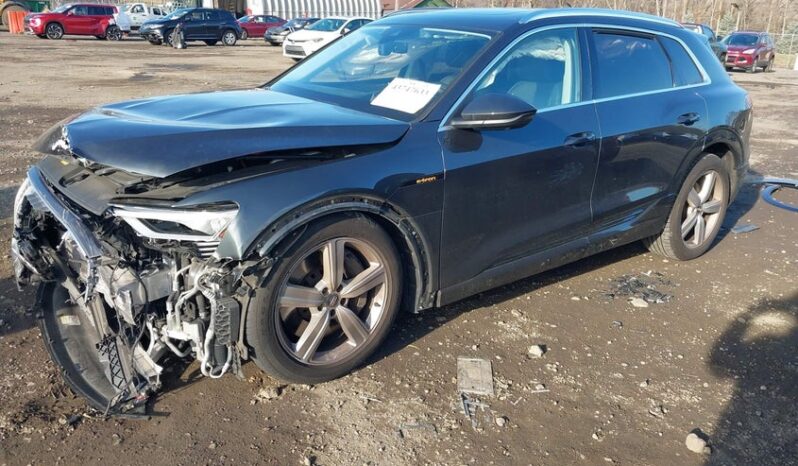 
								2019 Audi E-tron full									