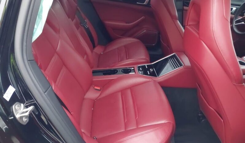 
								2018 Porsche Panamera full									
