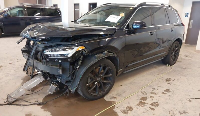 
								2017 Volvo Xc90 full									