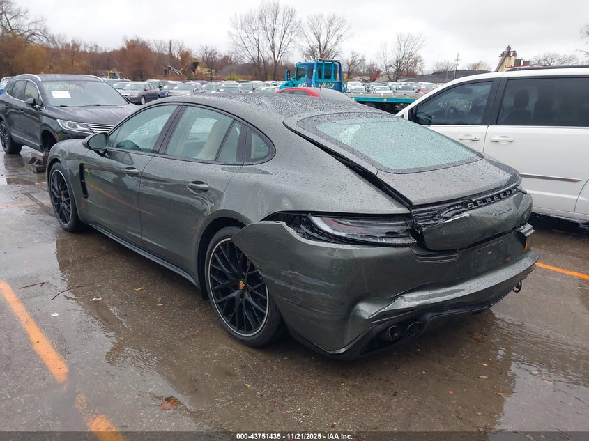 2023 Porsche Panamera