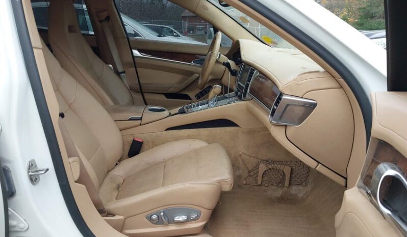 
								2012 Porsche Panamera full									