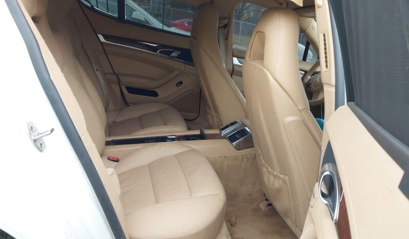 
								2012 Porsche Panamera full									